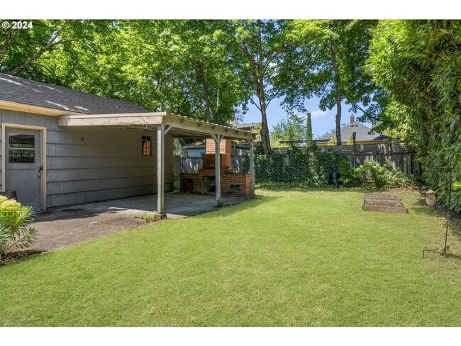 Building Photo - Super Cute 2 Bedroom House in Portland wit...