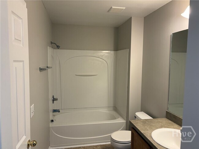 Building Photo - 119 Fairgreen St