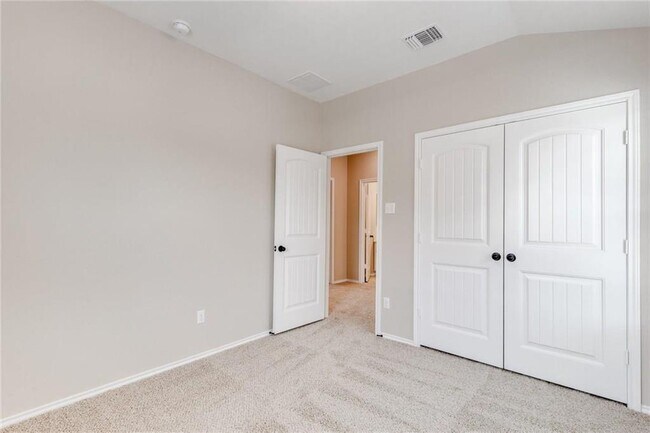 Building Photo - 404 Buttercup Creek Blvd