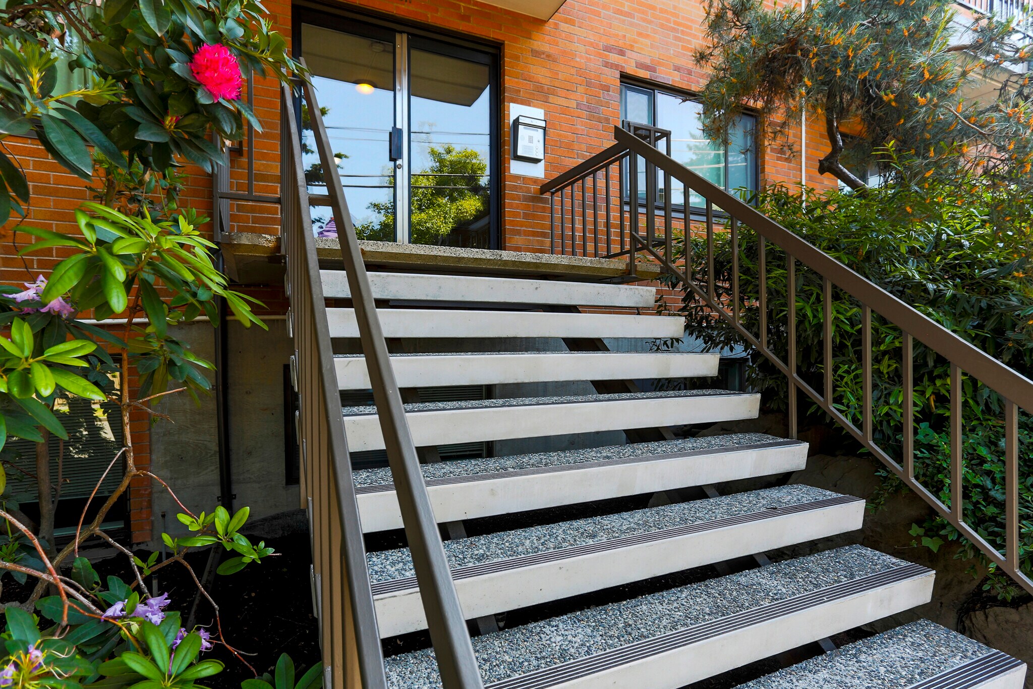 Building Photo - 911 N 73rd St