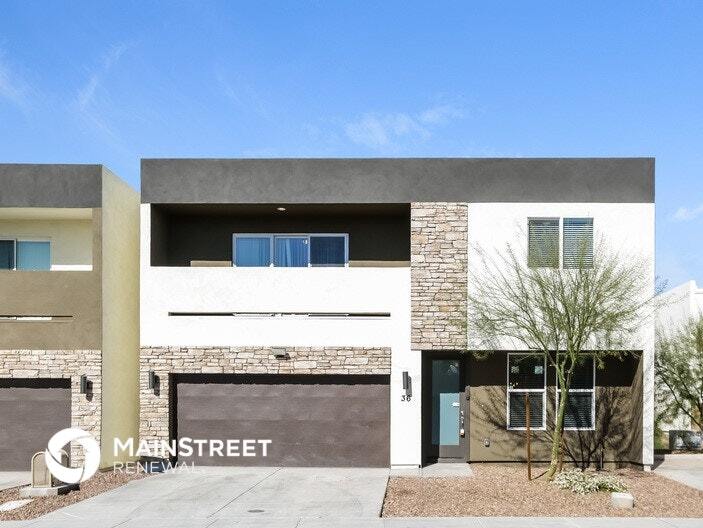 Primary Photo - 2000 N 36th St