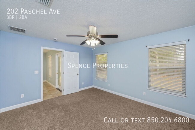 Building Photo - 202 Paschel Ave