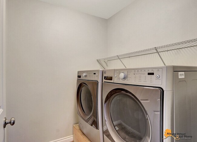 Building Photo - 6214 Ophir Dr