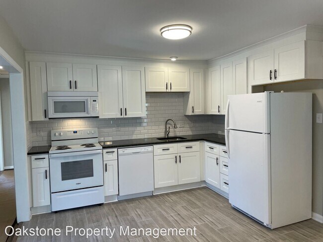 Building Photo - 3 br, 1.5 bath House - 1262 Woodcroft Road