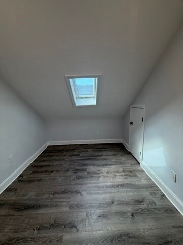Building Photo - 220 5th St