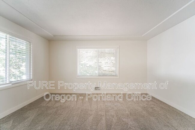Building Photo - 3520 SW Coronado St