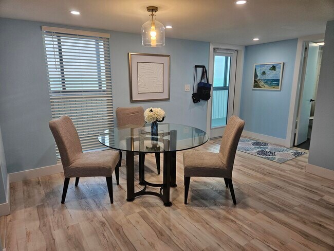 Building Photo - 1357 NE Ocean Blvd