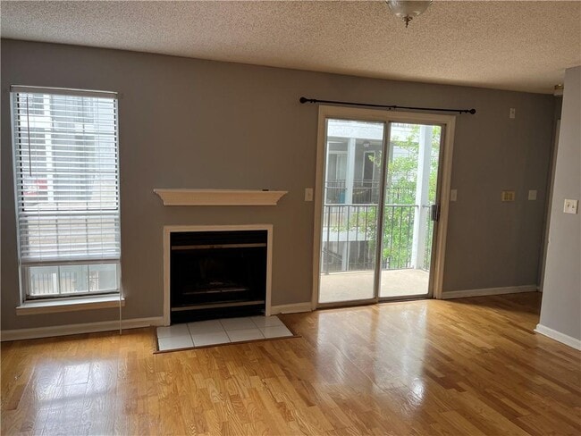 Building Photo - 612 Granville Ct