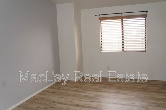 Building Photo - 1115 W Windjammer Dr