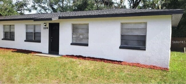 Primary Photo - 1102 Southern Ave