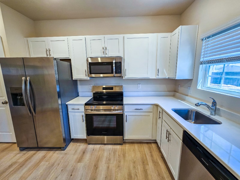 Building Photo - 103 Forest Cir