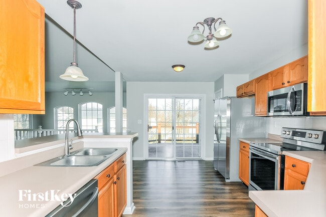 Building Photo - 3 Princess Grace Ct