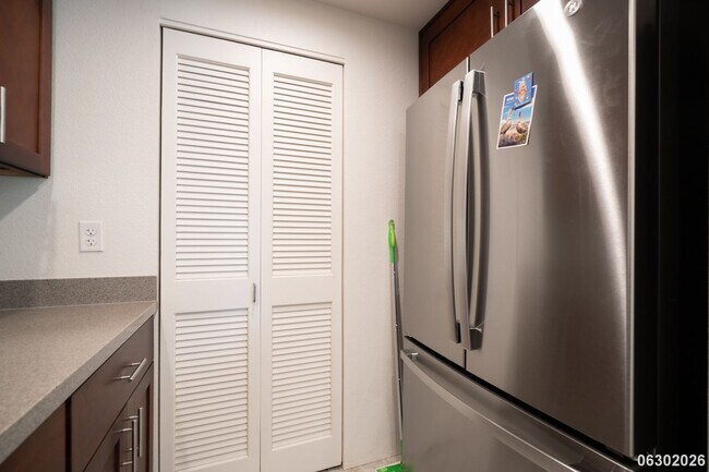 Building Photo - $3,300 / 1BR • 1BA • 757 SF • First-Floor Ka Malanai Condo | Available Now! (Kailua)