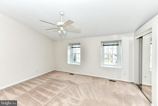 Building Photo - 21 Fendall Ave