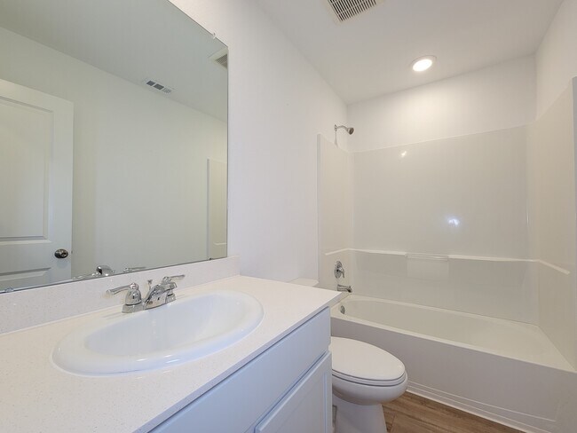 Building Photo - 314 Hbr Bnd Ct