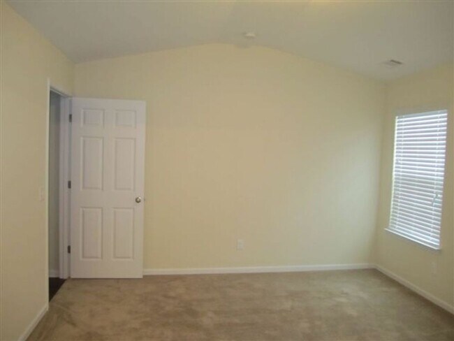 Building Photo - 80 BC