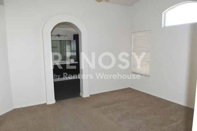 Building Photo - PRICE REDUCED – Fresh Updates in Prime Scottsdale Location!