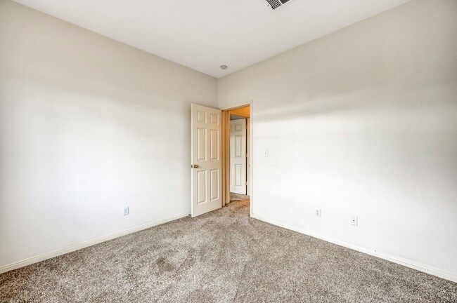 Building Photo - Beautiful Summerlin Hills Two Story 4 Bedr...