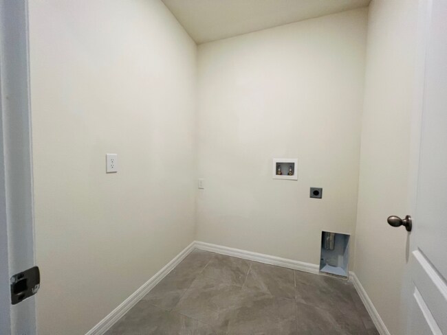 Building Photo - 1110 Star Ruby Ln