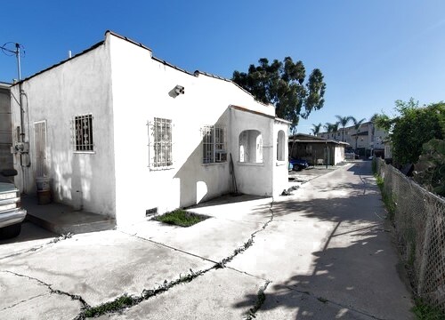 Building - 6119 11th Ave