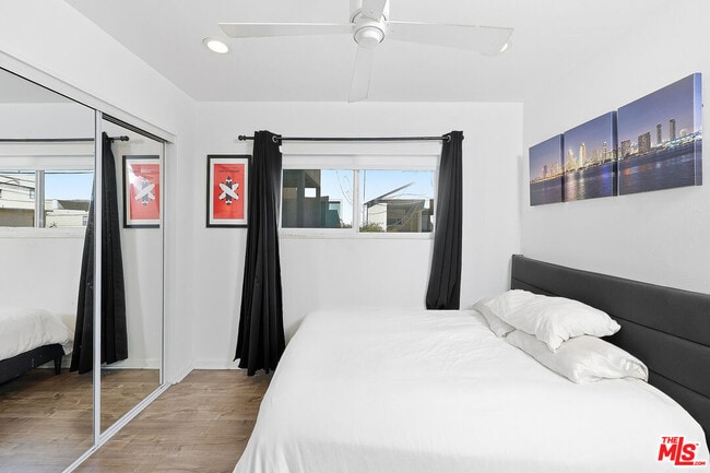 Building Photo - 1914 Pacific Ave