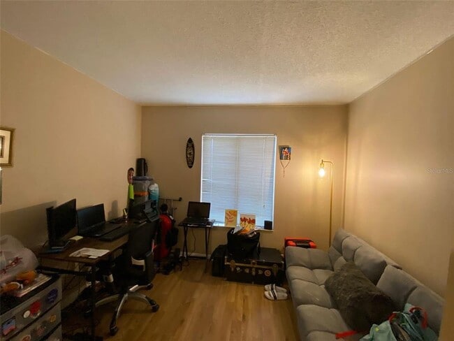 Building Photo - 8213 Sun Spring Cir