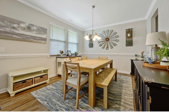 Building Photo - 155 Rossell Park Cir