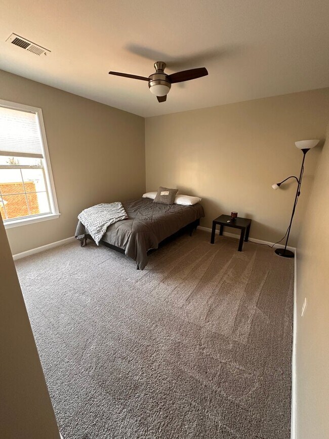 Building Photo - Beautiful Home in Moody - Coming Soon!