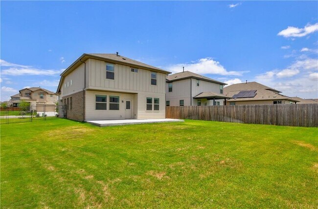 Building Photo - 100 Brady Creek Wy
