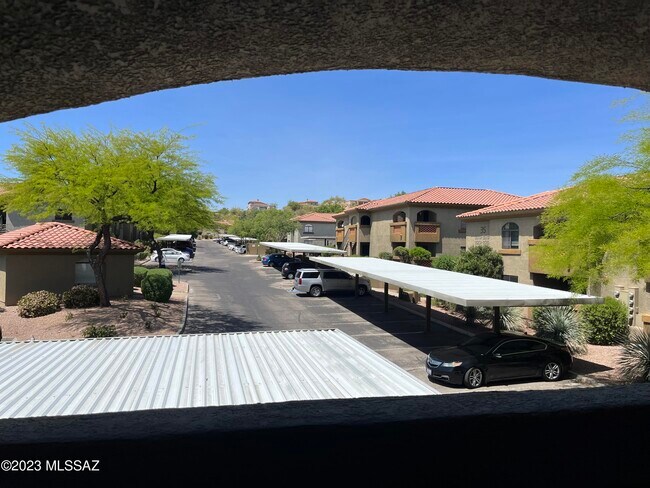 Building Photo - 5751 N Kolb Rd