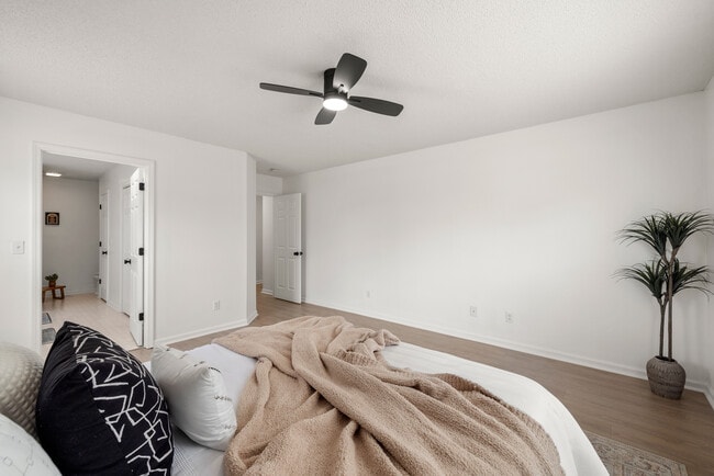 Building Photo - 515 Pearson Town Rd