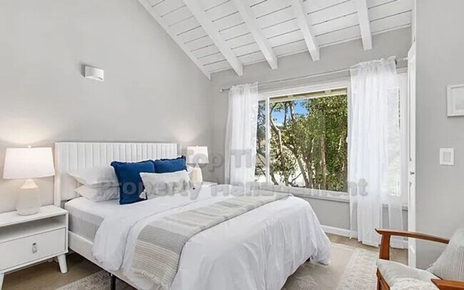 Building Photo - New to the market! WEST OF THE 5 – Coastal Living at Its Finest! 3 bed, 3 bath condo for rent!