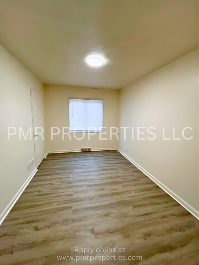 Building Photo - 3026 Pratt Street