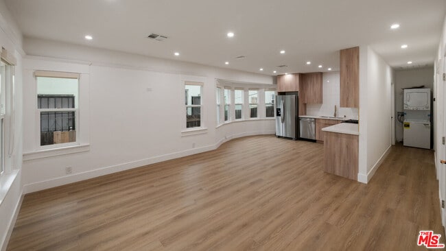 Building Photo - 5729 Carlton Way