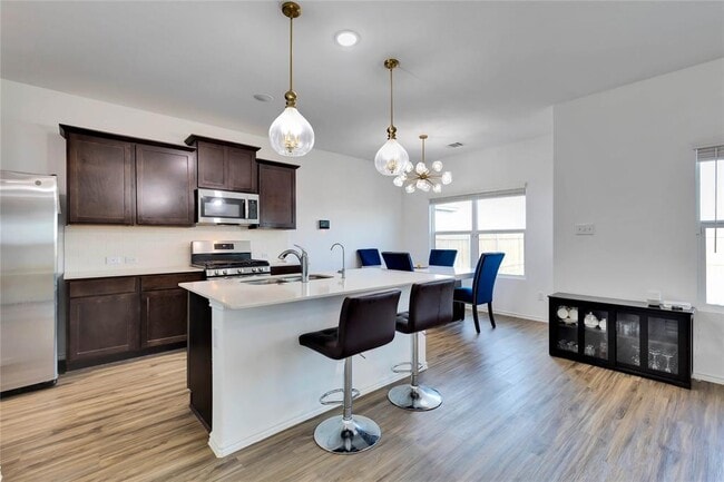 Building Photo - 124 Canley Lp