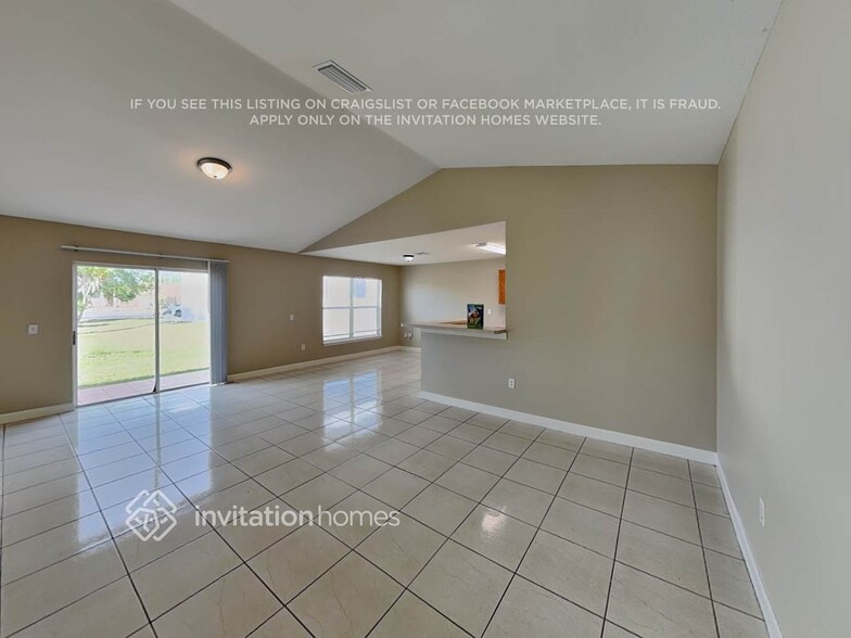 Building Photo - 530 Peace Dr