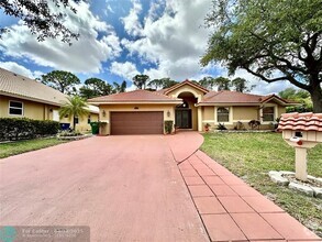 Building Photo - 8656 NW 43rd Ct