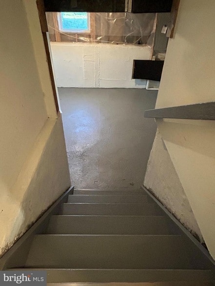 Building Photo - 7 Elk Ln