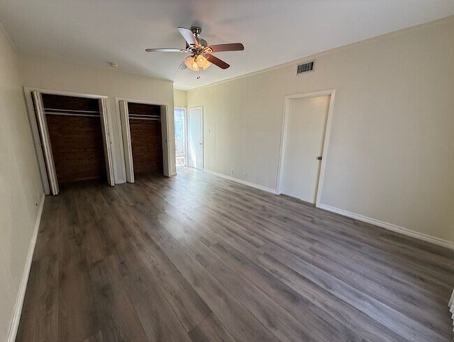 Building Photo - 1717 Clark Blvd