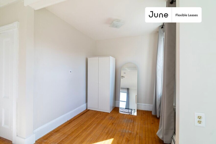 Building Photo - 4A Sherman St