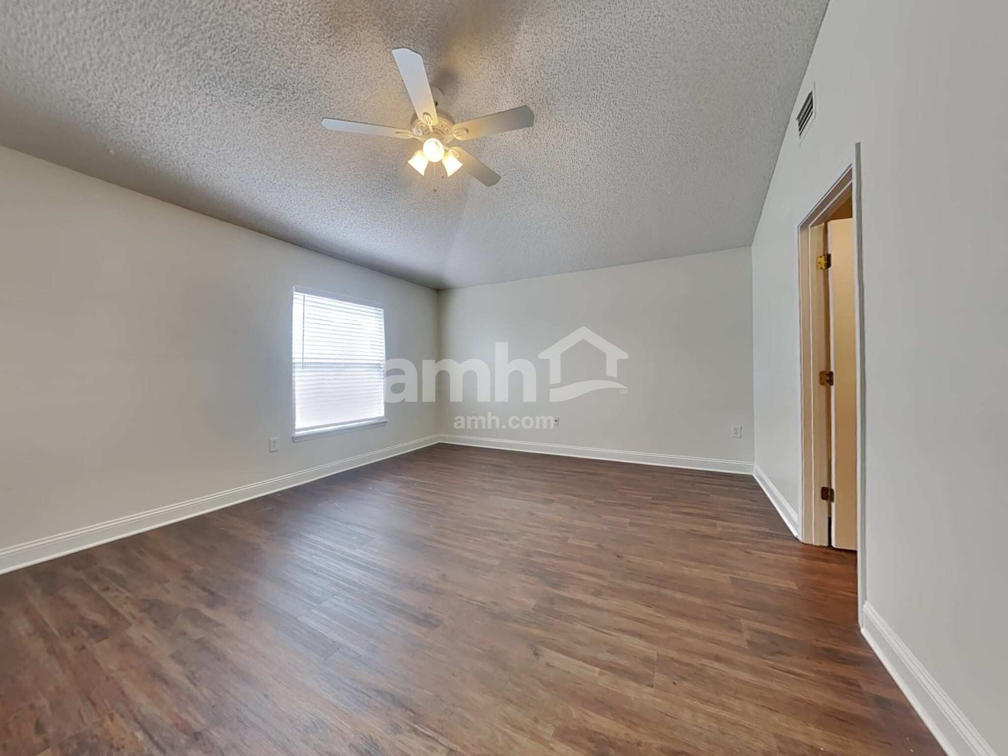 Building Photo - 9140 Raptor Drive