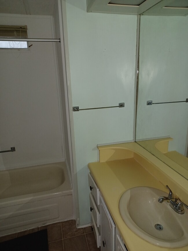 Building Photo - 37829 Easy Ave