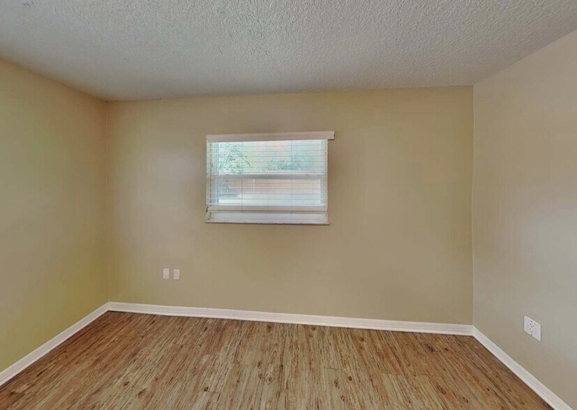 Building Photo - 8141 Caraway Dr