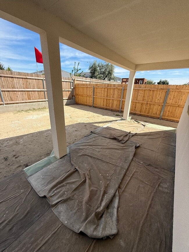 Building Photo - NEW Beautiful 3 Bedroom 2 Bath Home In Delano