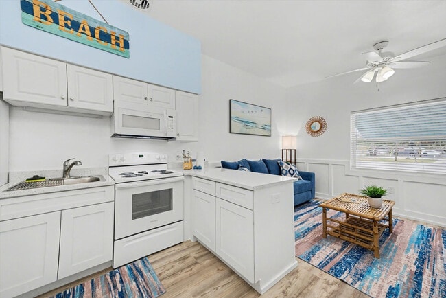 Building Photo - 711 E Gulf Blvd