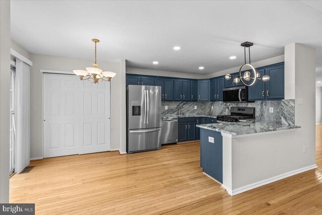 Building Photo - 14 Hearthstone Ln