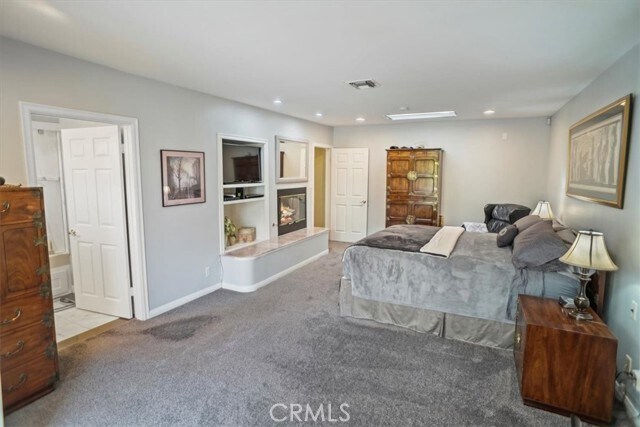 Building Photo - 10419 Bloomfield St