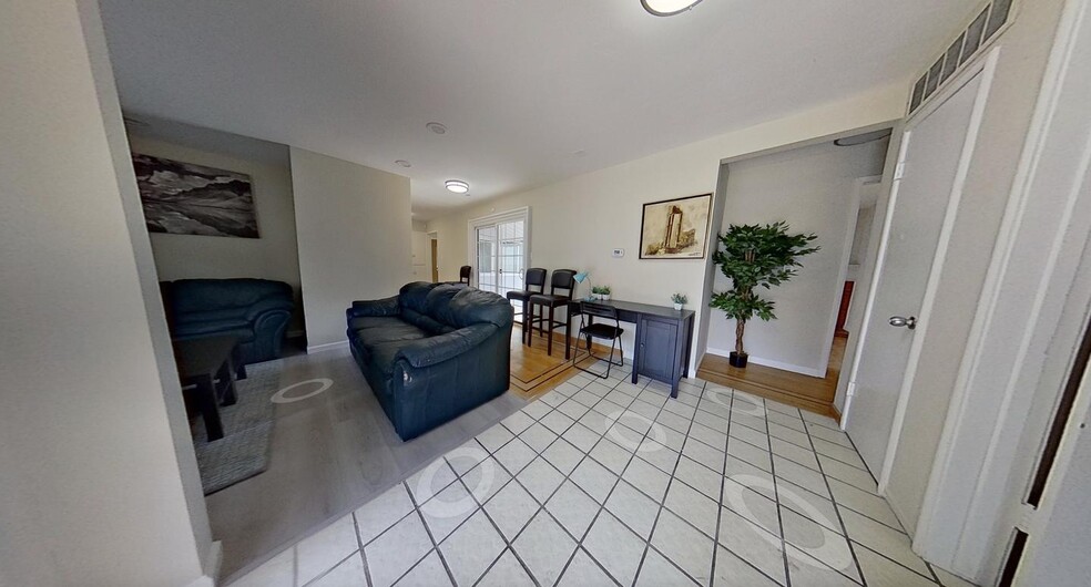 Primary Photo - 22565 Norwood Dr