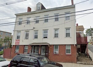 Building Photo - 104 Beacon St