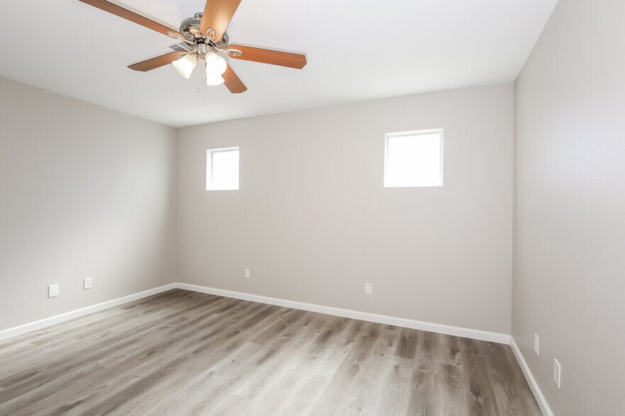 Building Photo - 3533 Terneza Ave
